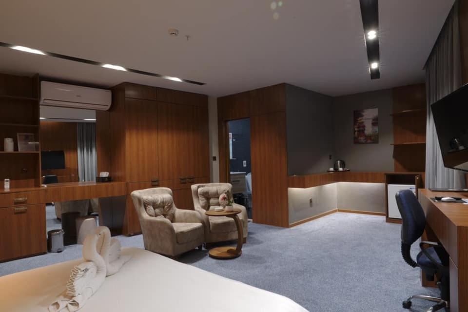 Gratus Hotel Эрбиль Экстерьер фото